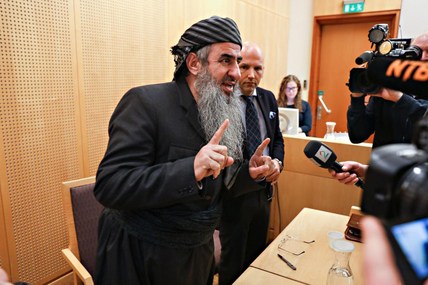 Norveç Molla Krekar'ı serbest bıraktı Norveç Molla Krekar'ı serbest bıraktı